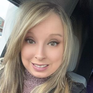 Meet your Posher, April